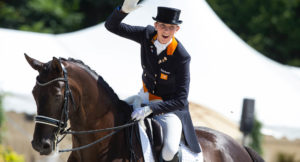 Stephanie Kooijman met Winston NK Dressuur